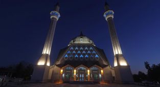 57. Alay Şehitleri Camii İbadete açıldı