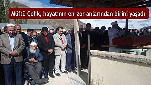 Rize Güneysu İlçesi Müftüsü Abdulkerim Çelik'in annesi vefat etti.