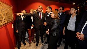 Haremeyn sergisi Gaziantep'te açıldı