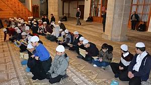 Asker Abileri İçin Fetih Suresi Okudular