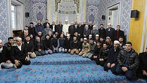 Bayrampaşa’da Gençlerle Sabah Namazı Buluşması