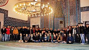 Bursa Yıldırım tarihi Yeşil Camide Sabah Namazı Buluşması