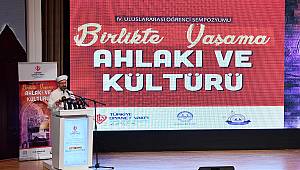 Başkan Erbaş, 4. Uluslararası Öğrenci Sempozyumunda