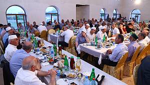 Ahıska Türklerine gıda paketi ve Kuran-ı Kerim dağıtıldı.