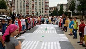 Rize de Yaz Kursu Öğrencilerine Trafik Eğitimi