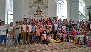 Yaz Kur’an Kursu Öğrencilerinden Muhteşem Performans