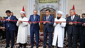 İmam Serahsi Camii dualarla ibadete açıldı