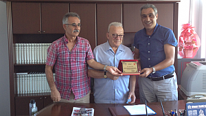 Gelibolu’da Hayırseverlere Teşekkür Plaketi