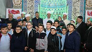 Ramazan Muslu, sabah namazında gençlerle buluştu