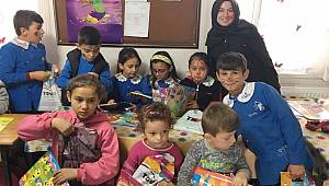 TDV'li üniversite öğrencileri çocukları sevindirdi