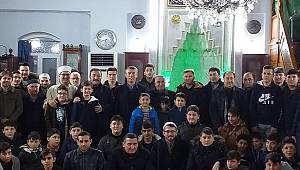 Edremit gençliği sabah namazında buluştu