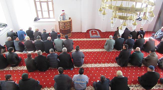 Sandıklı Şaloğlu Camide ilk cuma namazı kılındı