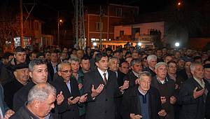 Sarıgöl’de 43 kişi umre ziyaretine uğurlandı