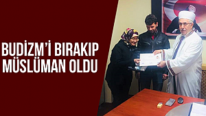 Tayland uyruklu kadın Müslüman oldu. 