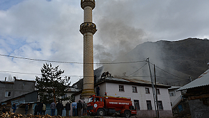 Sivas da Caminin çatısı yandı