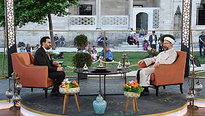 Erbaş, son iftarda Diyanet TV'ye konuk oldu