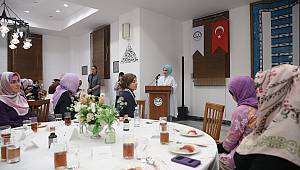 Emine Erdoğan dan Tokyo Camiine Ziyaret