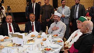 Başkan Erbaş,“Geleneksel Muharrem İftarı”na katıldı.