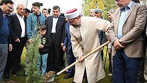 Başkan Erbaş,fidan dikme etkinliğine katıldı