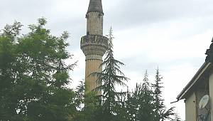 Tokat'ta Caminin Minaresine Yıldırım düştü