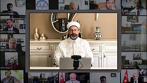 Erbaş, il müftüleriyle online istişare toplantısı yaptı.