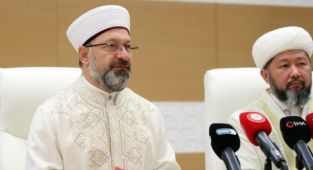 “FETÖ gibi terör örgütlerine karşı dikkatli olmalıyız”