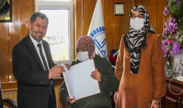 67 yaşında hafız oldu