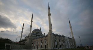 8 Mart Hatime Ana Ulu Camii İbadete Açıldı