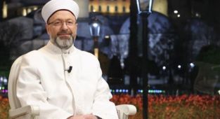 Erbaş, bu akşam saat 21.00’de A Haber’in canlı yayın konuğu