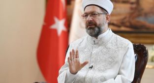 Pakistan halkına başsağlığı diledi.