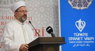 “Diyanet Vakfı İyilik Yapmamıza Vesile Oluyor”