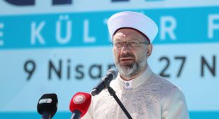 ERBAŞ“Kullanıldıkça değerini yitirmeyen şeyler kitaplardır”