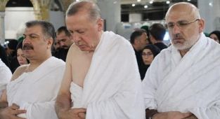 Erdoğan'a Kabe'de sevgi seli!