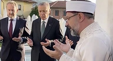 Cumhurbaşkanı Erdoğan, İzzetbegoviç’in kabrini ziyaret etti