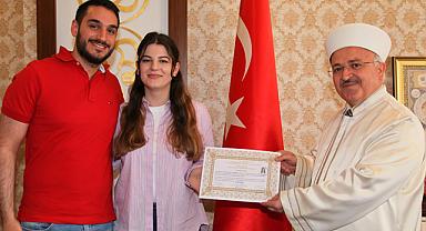 Romanya Vatandaşı Elena Berdan Müslüman Oldu