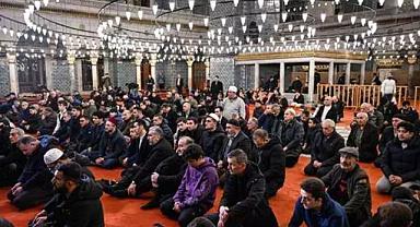 Miraç Kandili tüm yurtta dualarla idrak edildi