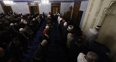 Ramazan ayının ilk teravih namazı kılındı