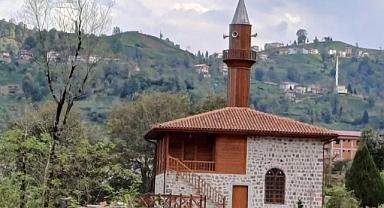 2,5 Asırlık Tarihi Tulun Camii İbadete Açıldı