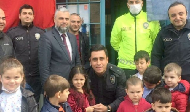 Kur'an Kursu Öğrencilerinden Emniyete Ziyaret