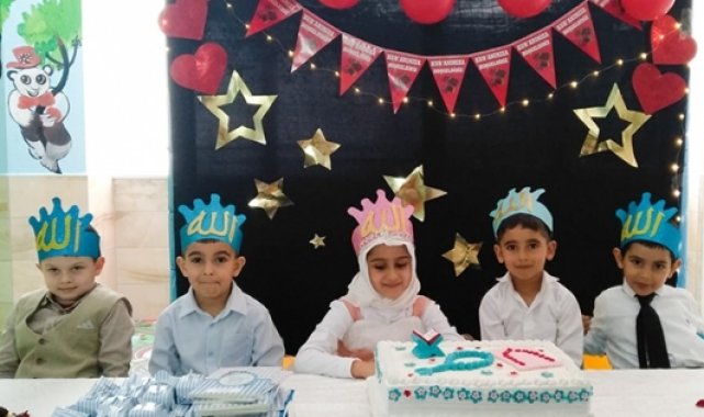 Alanyalı çocuklar Kur'an'a geçmenin sevincini yaşadı