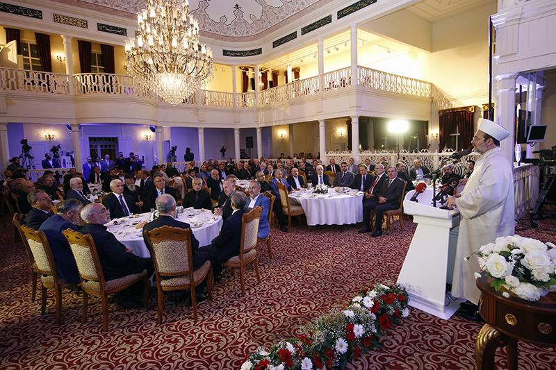 Başkan Görmez Bahariye Mevlevihanesi’nde Muharrem iftarı verdi.