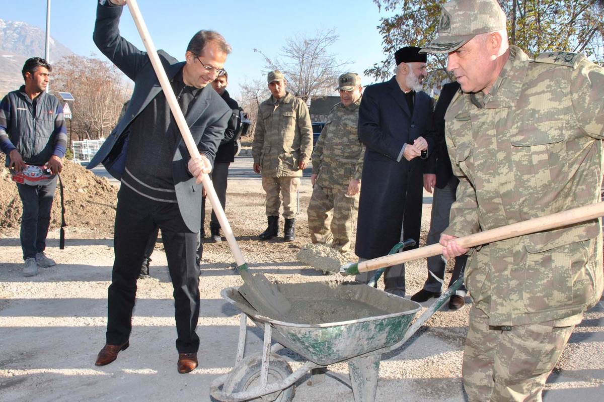 Jandarma Asayiş Kolordu Komutanlığı Kışlasında Cami Temeli Atıldı