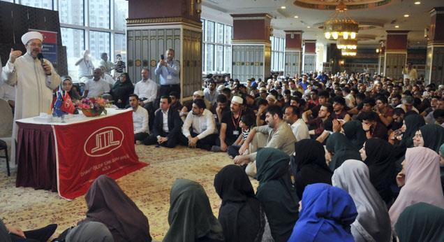 Görmez, Avrupa’da yaşayan Türk gençlerle Mekke’de buluştu