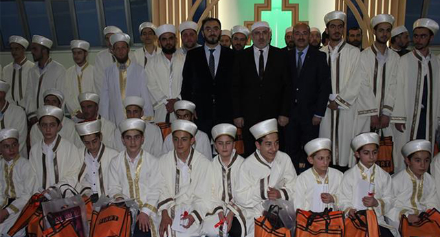 Erzincan da Hafızlık İcazet Merasimi ve Kuran Ziyafeti