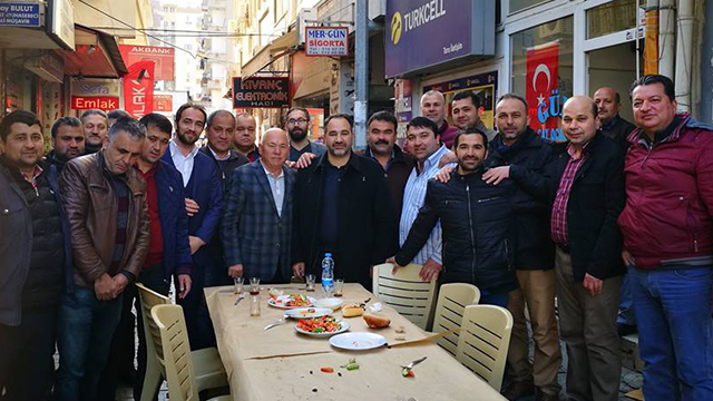 Erdemli Müftüsü Esnafla Sabah Kahvaltısında