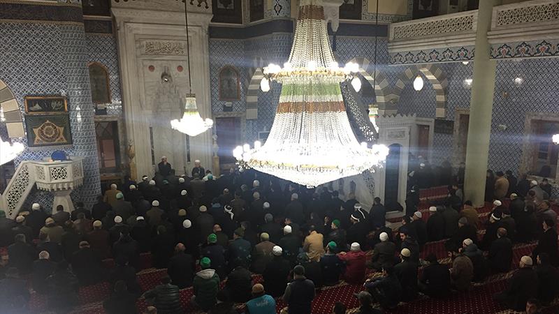Rize de Şehitlerimize Vefa İçin Seher Vakti Eller Duaya Kalktı