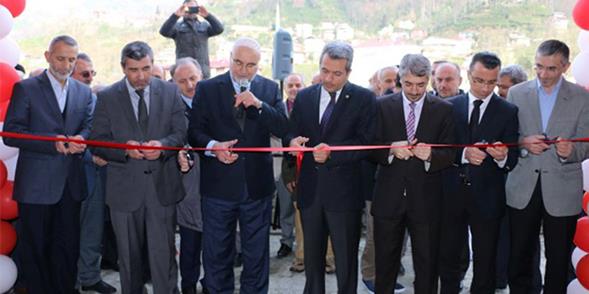 Güneysu’da Aile Bürosu ve Diyanet Yayınları Satış Yeri Hizmete Açıldı