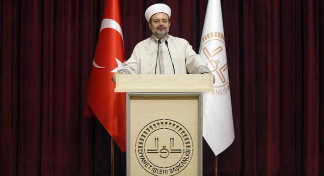 Görmez, üniversite camilerinde görev yapan din görevlileriyle buluştu