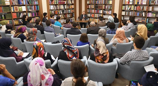 Diyanet İşleri Başkanı Görmez, üniversiteli gençlerle bir araya geldi..