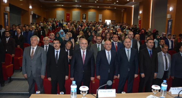 D.İ.Başkan Yardımcısı Ünal Üniversitede Öğrencilerle Buluştu